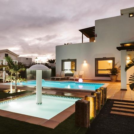 Villa Marabu Плая Бланка Екстериор снимка